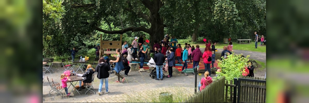 Familientag, Gruppenarrangement