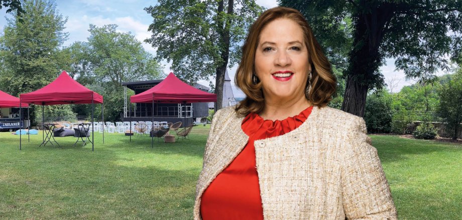 Kathy Kelly im Schlossgarten