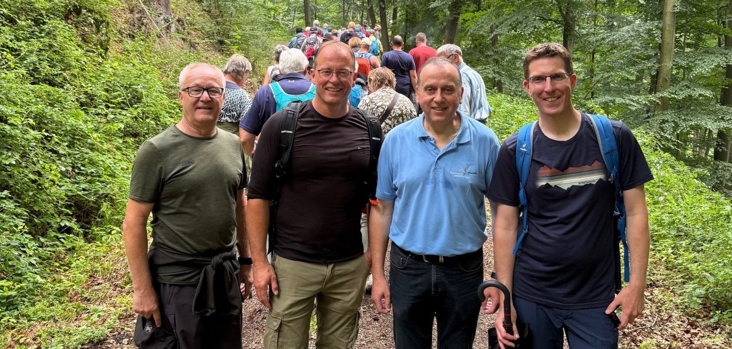 Wandern mit den Bürgermeistern Wandern mit den Bürgermeistern